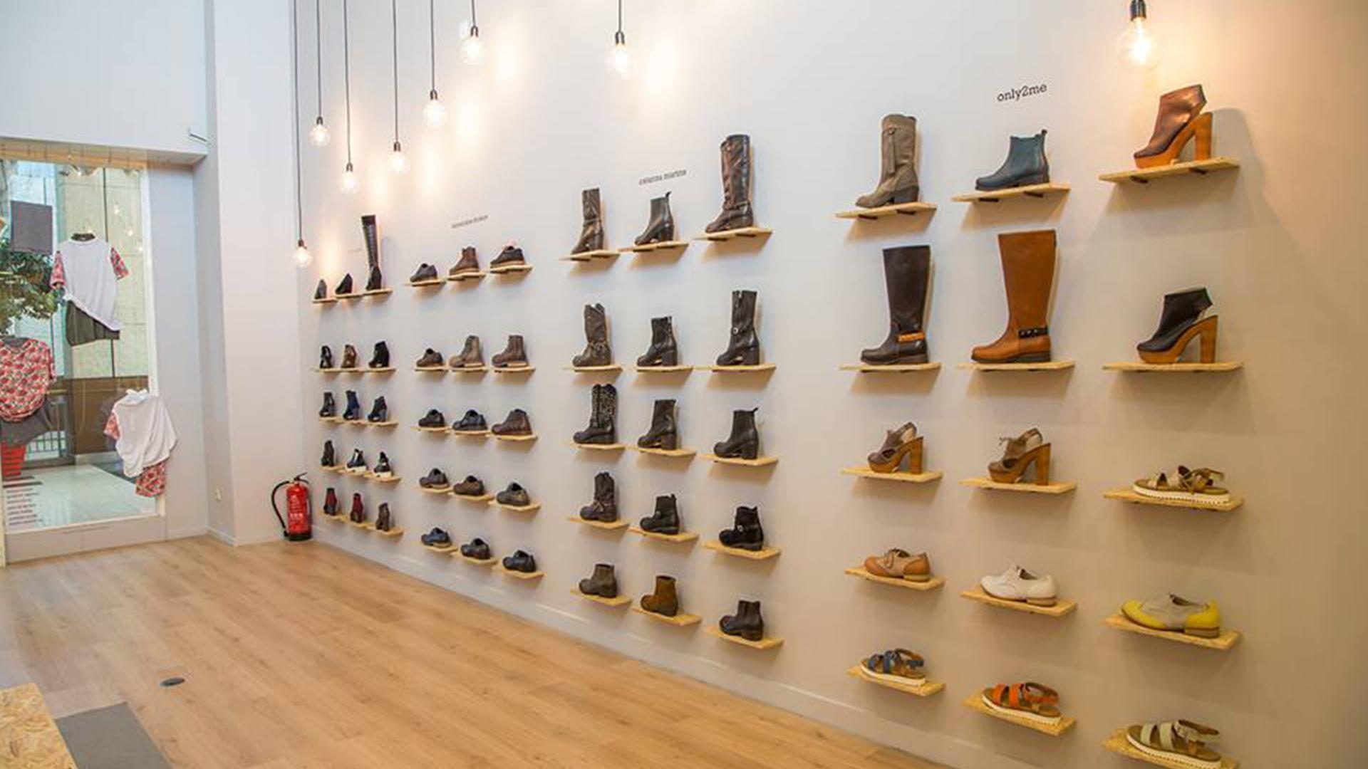 The Feeting Room
